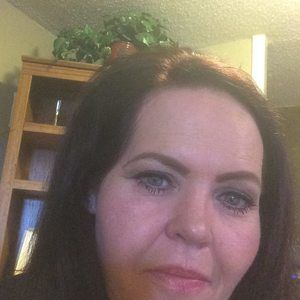 Meet your Posher, Caroley